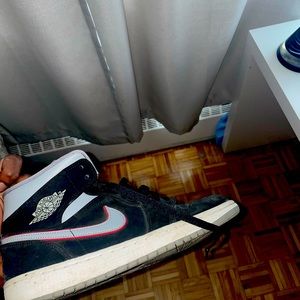 Nike Air Jordan 1 Rétro size : 42Eu/ 8.5 Us